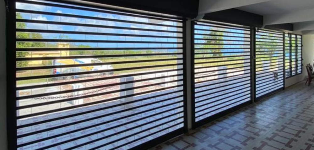 easy-caraibe-metalliques-metal-metalliques-rideaux-volet-roulants-volets-roulant-martinique