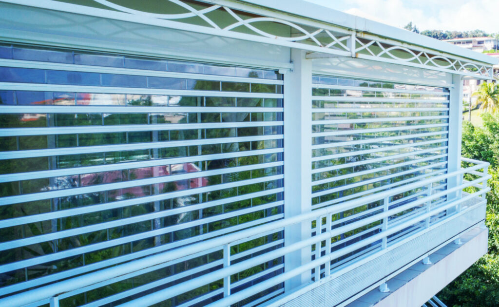 Rideaux-transparent-professionnel-Martinique