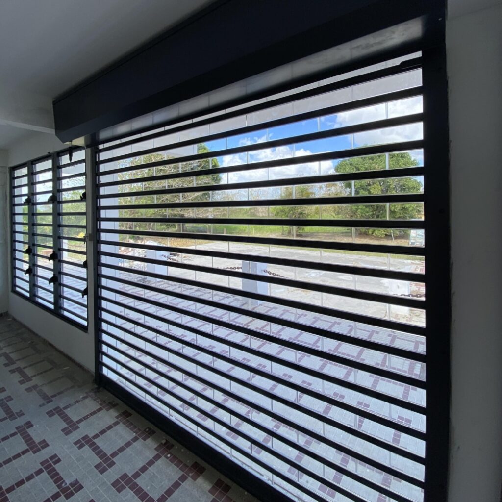 easy-caraibe-volet-roulant-fabrication-pose-renovation-martinique-guadeloupe-caraibes-IMG-0032