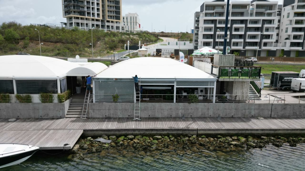 easy-caraibe-volet-roulant-fabrication-pose-renovation-martinique-guadeloupe-caraibes-IMG-20220627-WA0053-1030x579