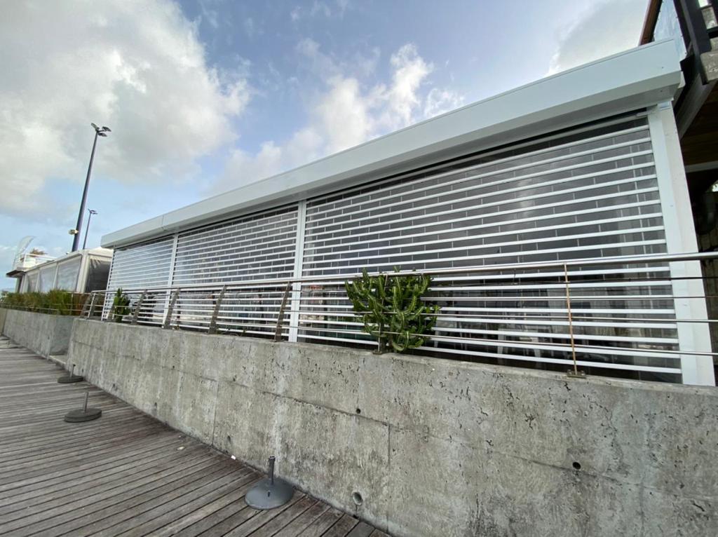 easy-caraibe-volet-roulant-fabrication-pose-renovation-martinique-guadeloupe-caraibes-IMG-20220627-WA0060