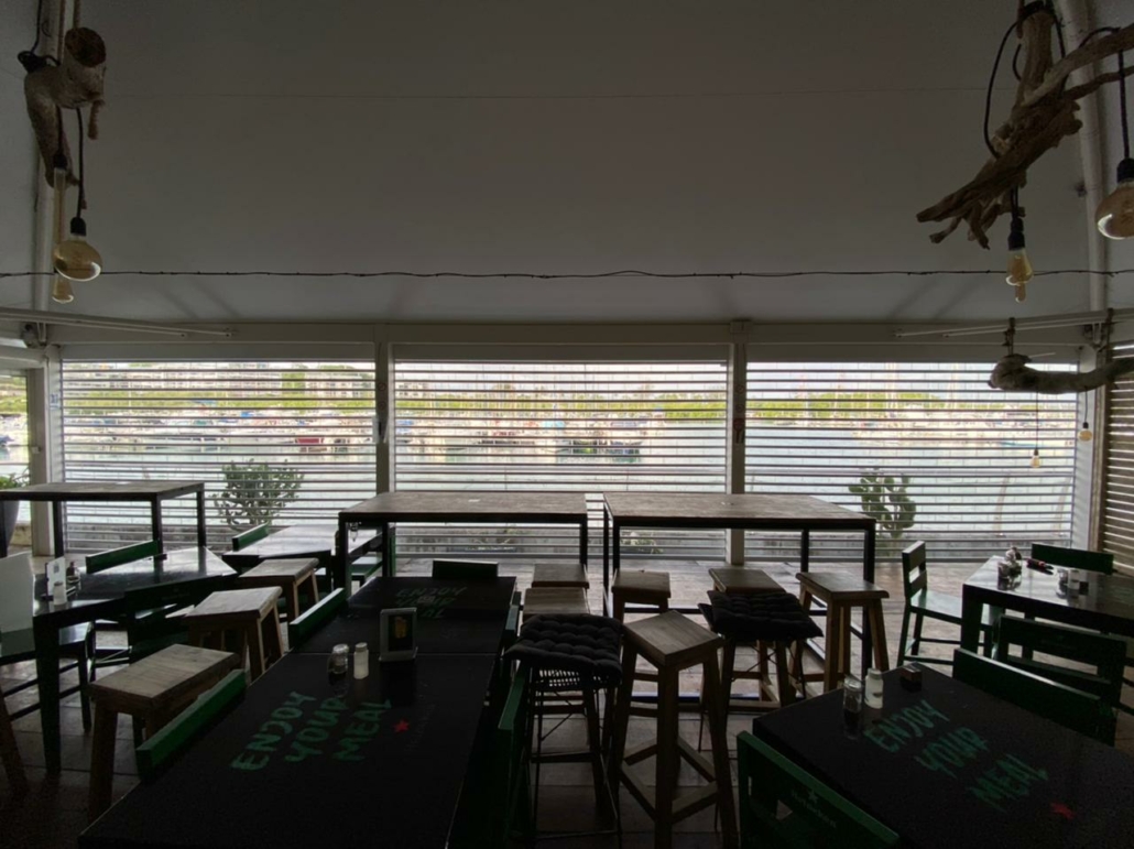 easy-caraibe-volet-roulant-fabrication-pose-renovation-martinique-guadeloupe-caraibes-IMG-20220627-WA0064-1030x771