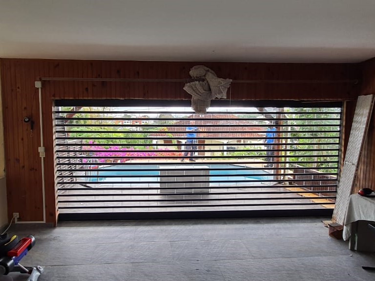 easy-caraibe-volet-roulant-fabrication-pose-renovation-martinique-guadeloupe-caraibes-IMG-a7db0afd9f91